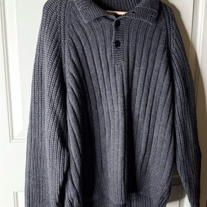 Soft cozy thick Men's Gray Sweater